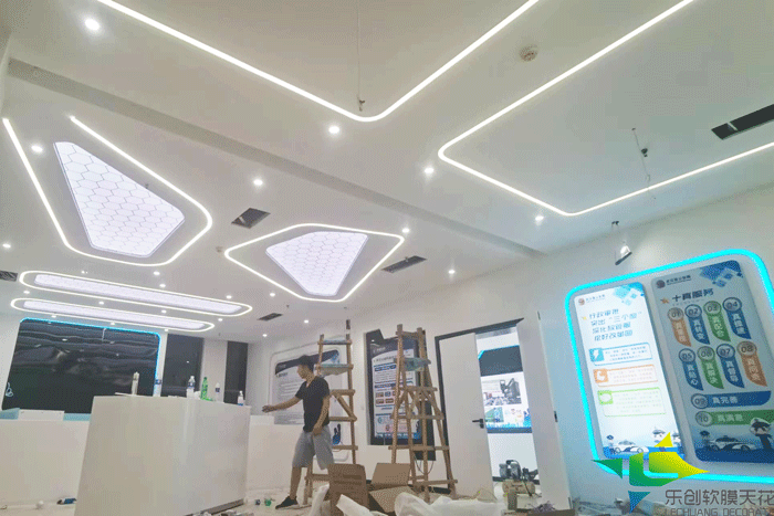 祝賀我公司德州慶云縣公安局網(wǎng)絡(luò)辦公展廳軟膜天花燈箱安裝完成 祝賀我公司德州慶云縣公安局網(wǎng)絡(luò)辦公展廳軟膜天花燈箱安裝完成